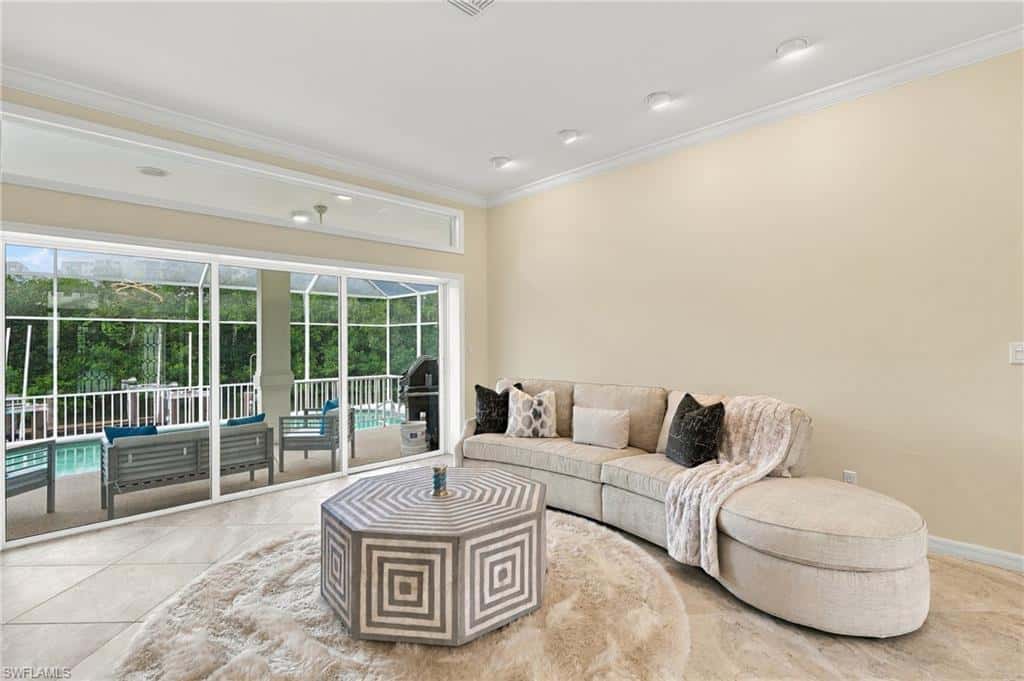 211 Flamingo Ave, Naples, photo 17