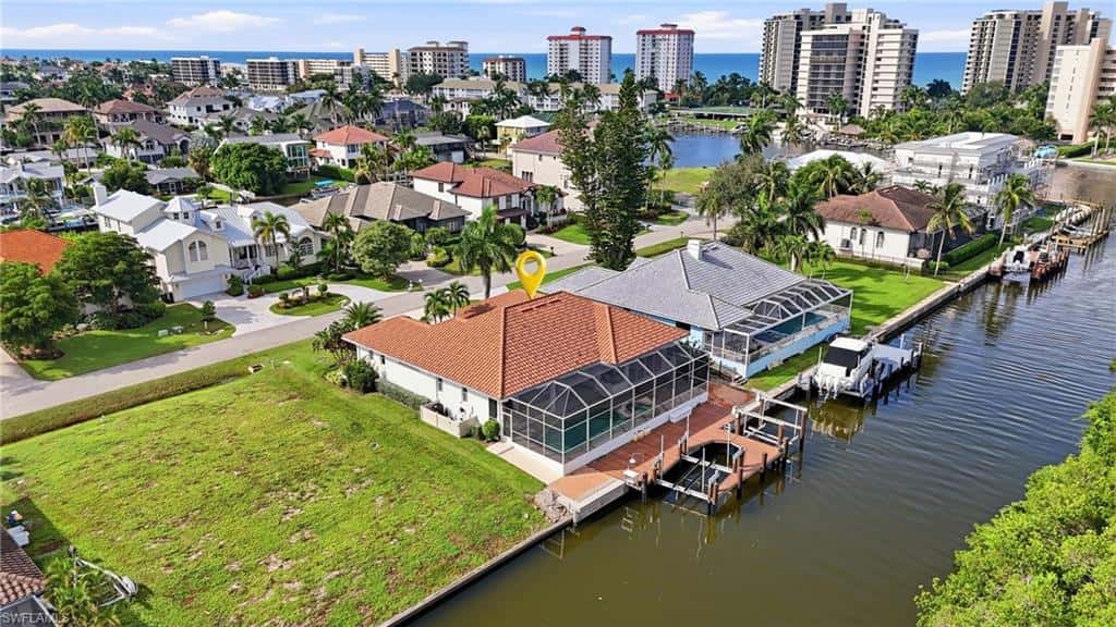 211 Flamingo Ave, Naples, photo 9