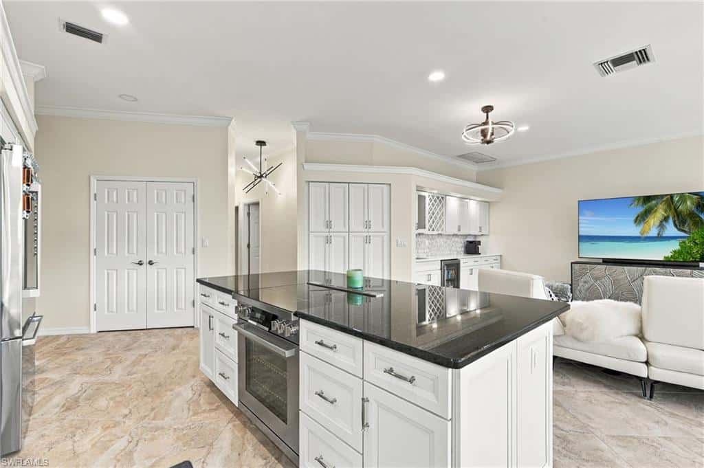 211 Flamingo Ave, Naples, photo 19