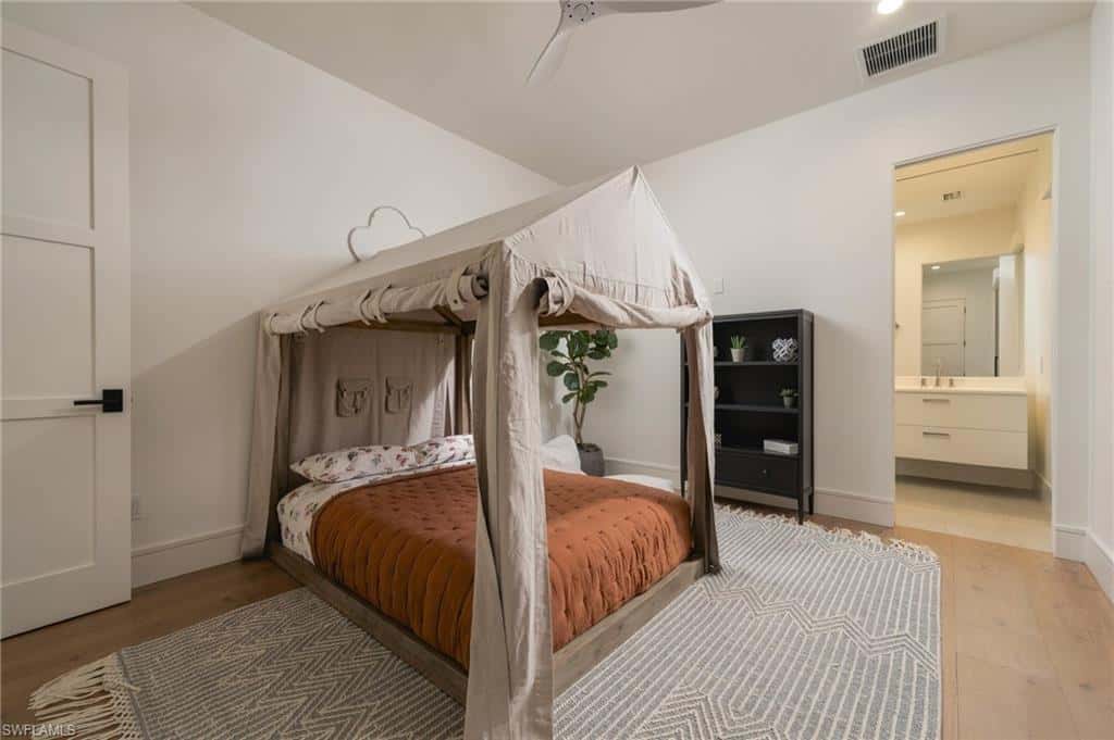1698 Mcilvaine Ct, Marco Island, photo 21