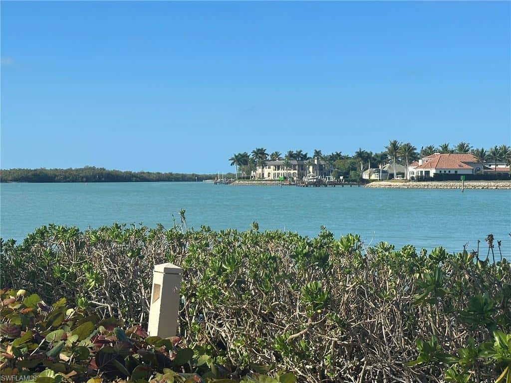 4621 Bayshore Dr #q6, Naples, photo 23