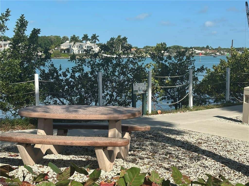 4621 Bayshore Dr #q6, Naples, photo 22