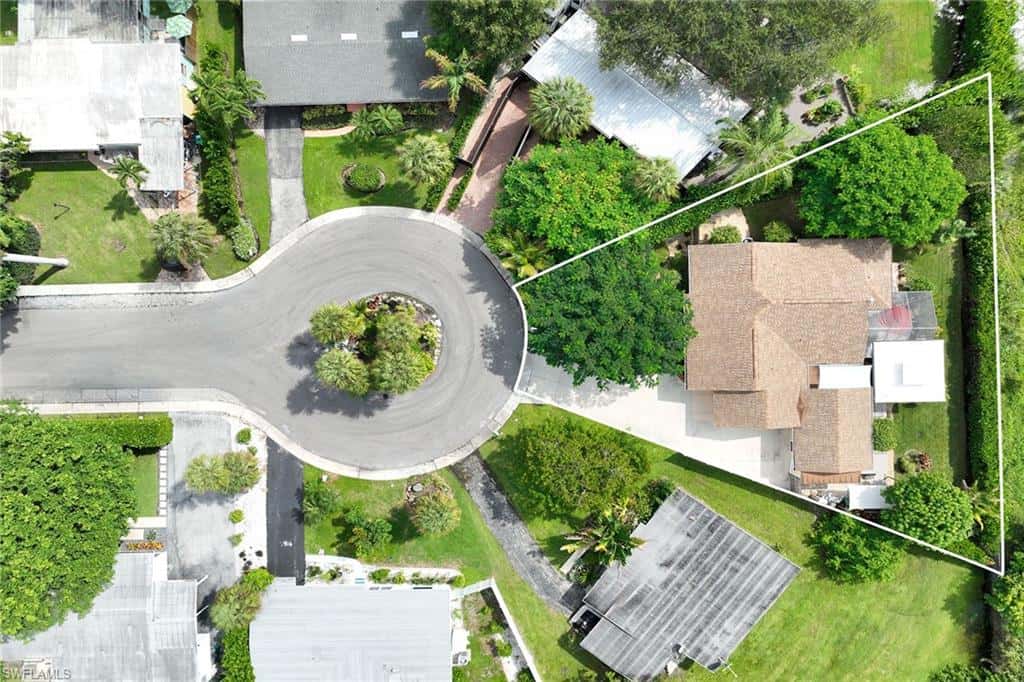 1390 Delmar Ln, Naples, photo 42