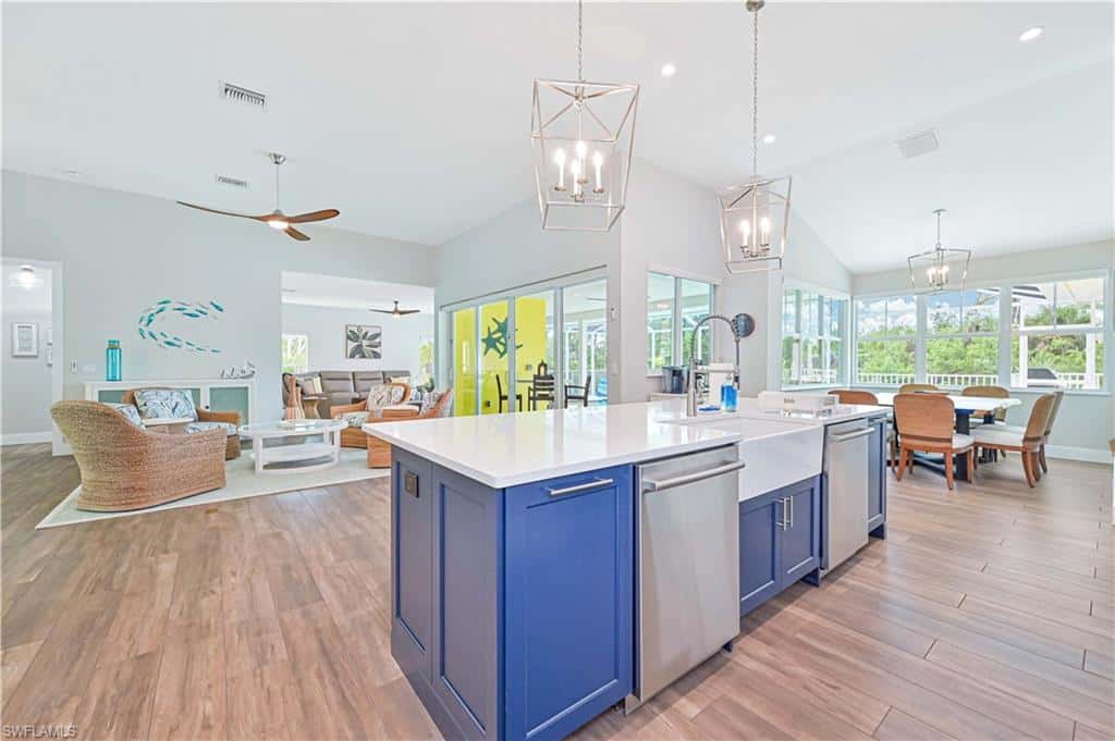335 Cowry Ct, Sanibel, photo 6