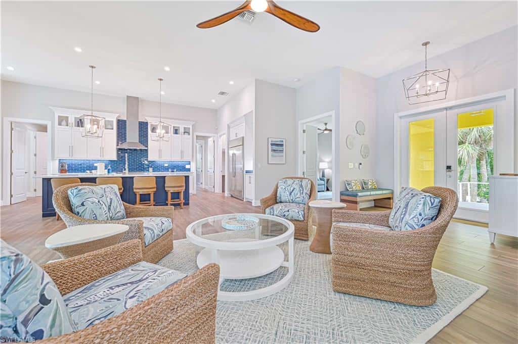 335 Cowry Ct, Sanibel, photo 5