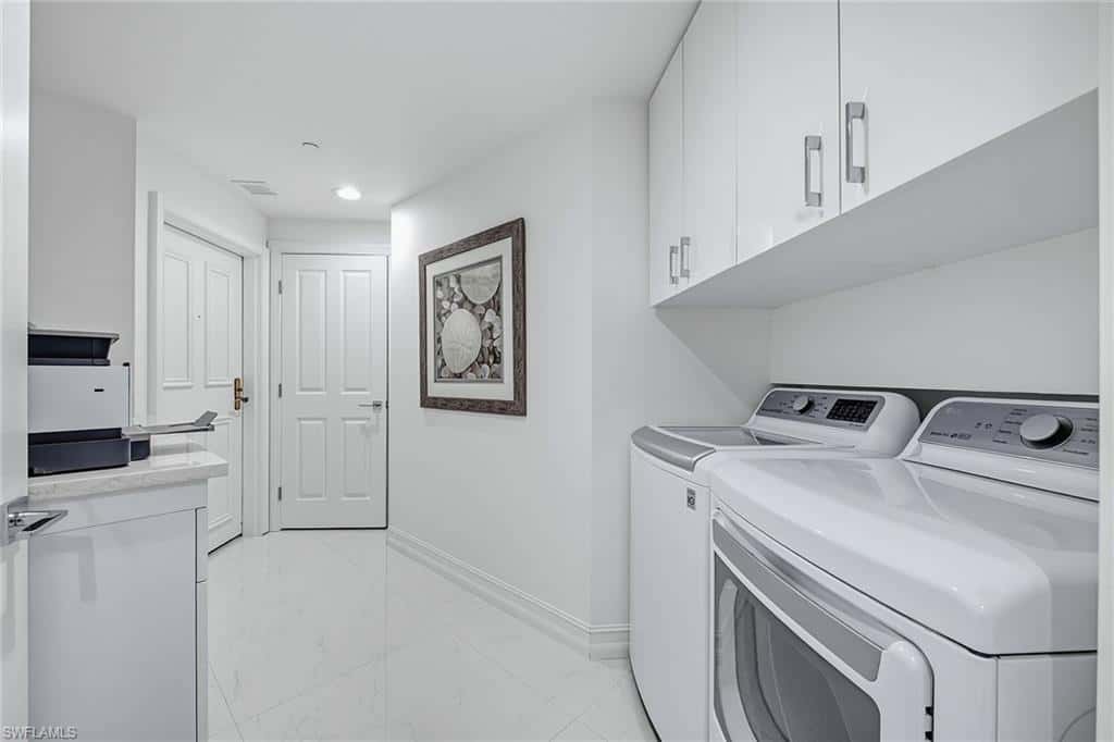 8665 Bay Colony Dr #202, Naples, photo 30