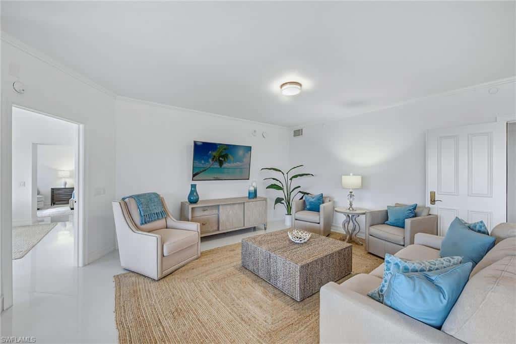 8665 Bay Colony Dr #202, Naples, photo 10