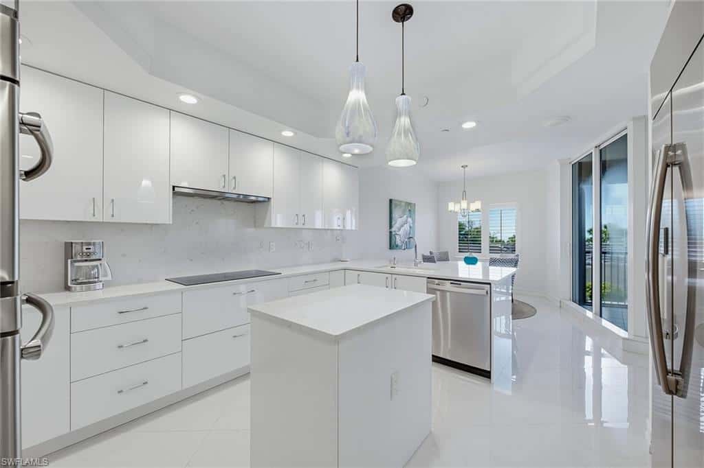 8665 Bay Colony Dr #202, Naples, photo 8