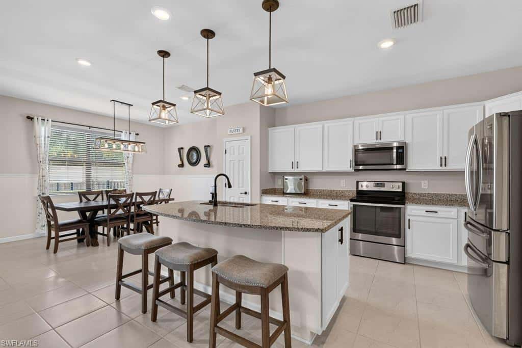 9301 Bramley Ter, Fort Myers, photo 12