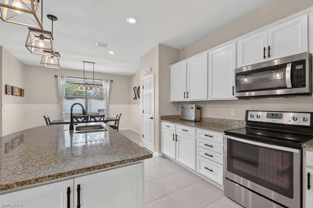 9301 Bramley Ter, Fort Myers, photo 14