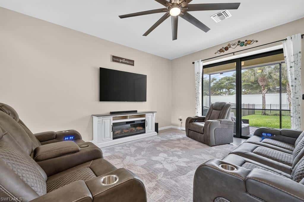 9301 Bramley Ter, Fort Myers, photo 11