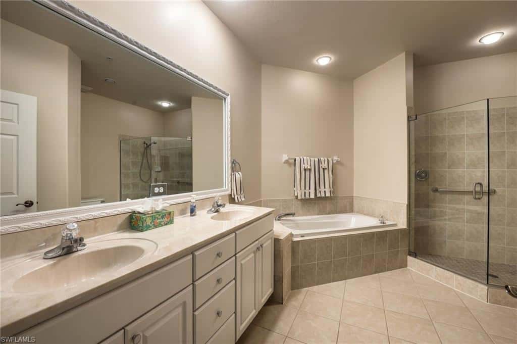 8437 Radcliffe Ter #204, Naples, photo 10