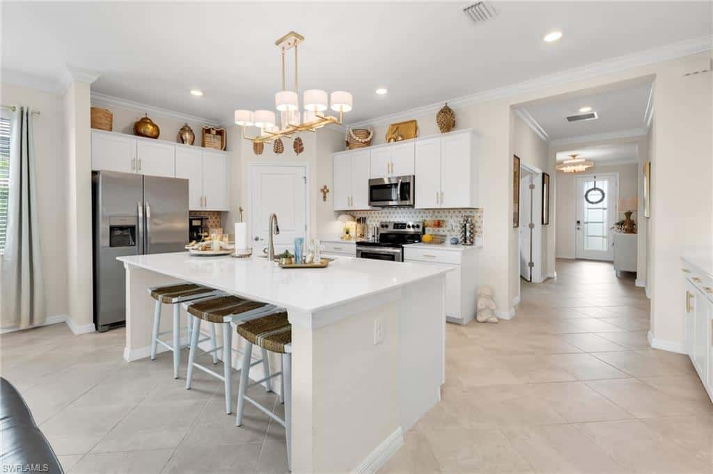 17400 Luminous Ave, Venice, photo 4