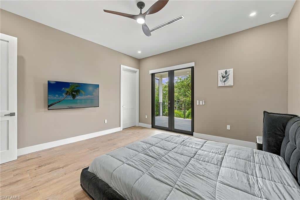 3308 Canal St, Naples, photo 23