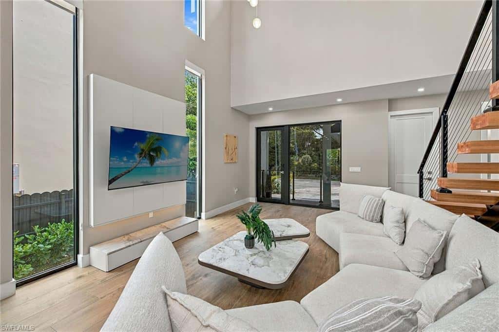 3308 Canal St, Naples, photo 6