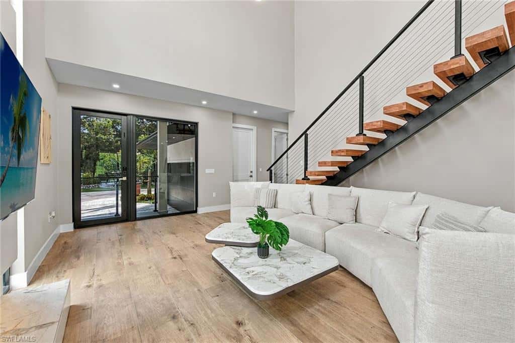 3308 Canal St, Naples, photo 7