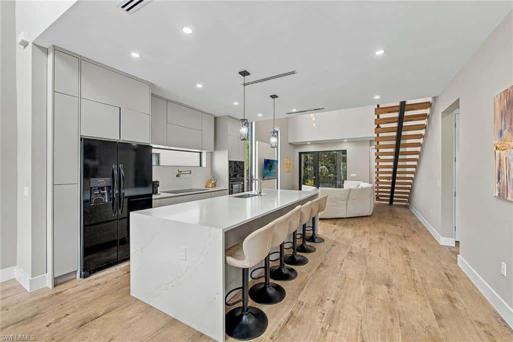 3308 Canal St, Naples, photo 9