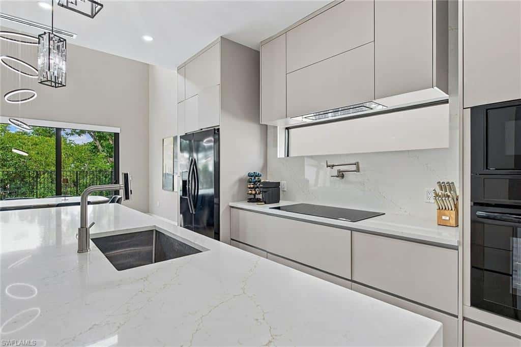 3308 Canal St, Naples, photo 10