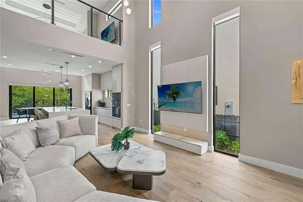 3308 Canal St, Naples, photo 8