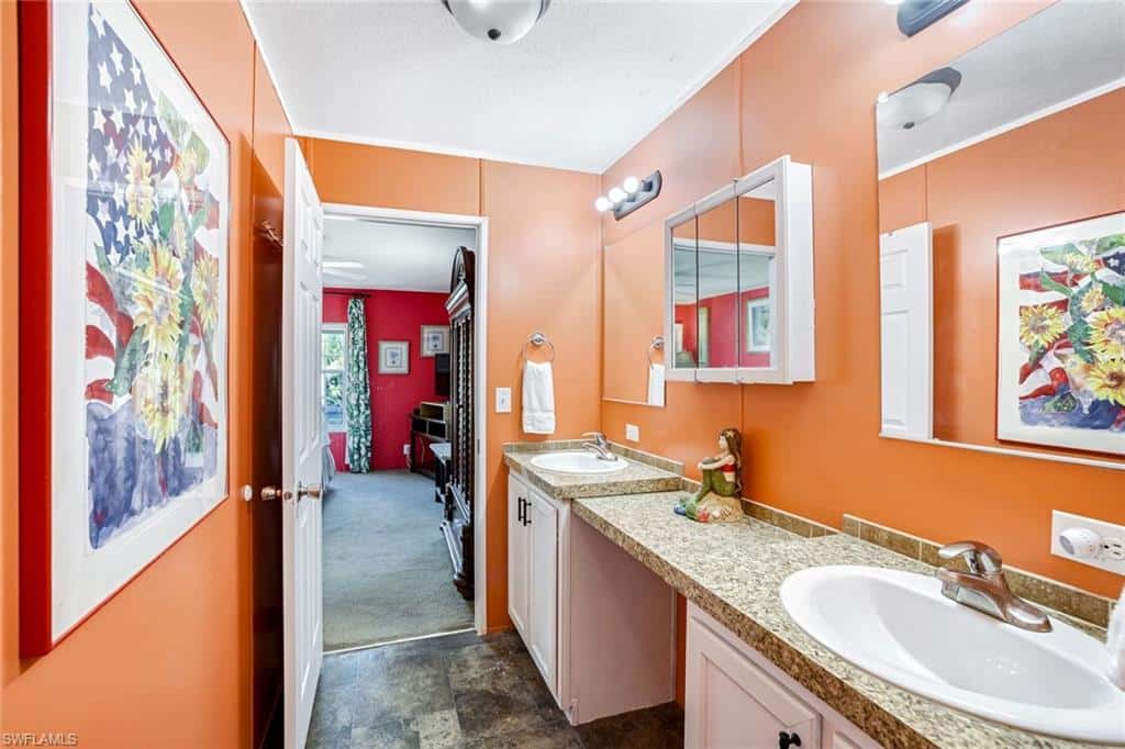 610 Sunset Dr, Goodland, photo 10
