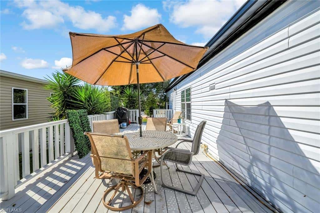 610 Sunset Dr, Goodland, photo 11