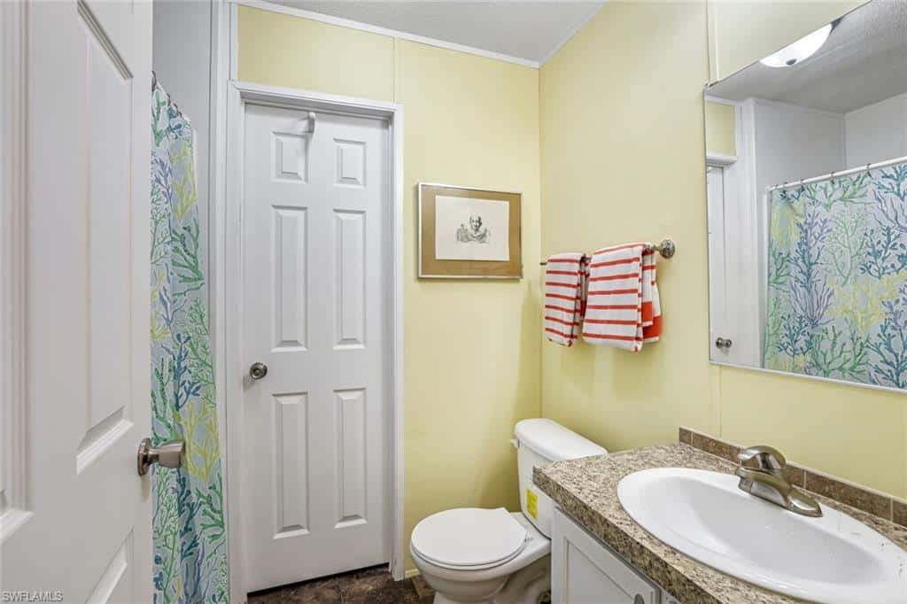610 Sunset Dr, Goodland, photo 8