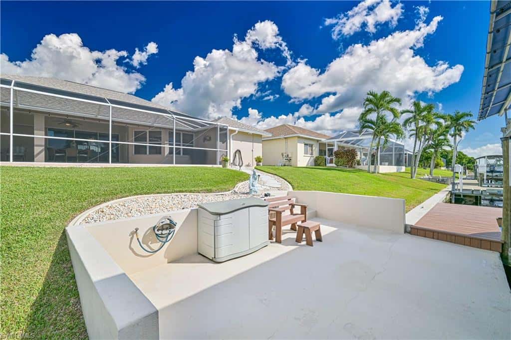 1114 21st Ter, Cape Coral, photo 6