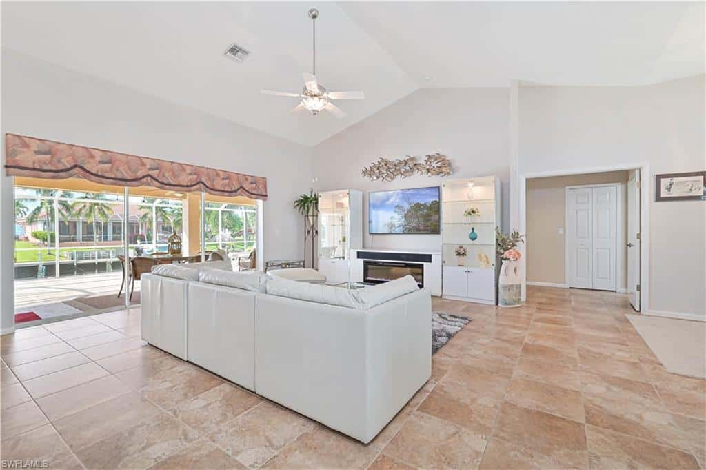 1114 21st Ter, Cape Coral, photo 16