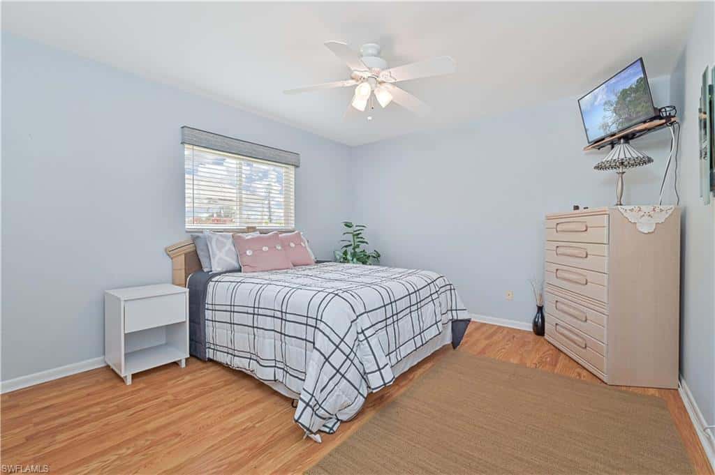 1114 21st Ter, Cape Coral, photo 34