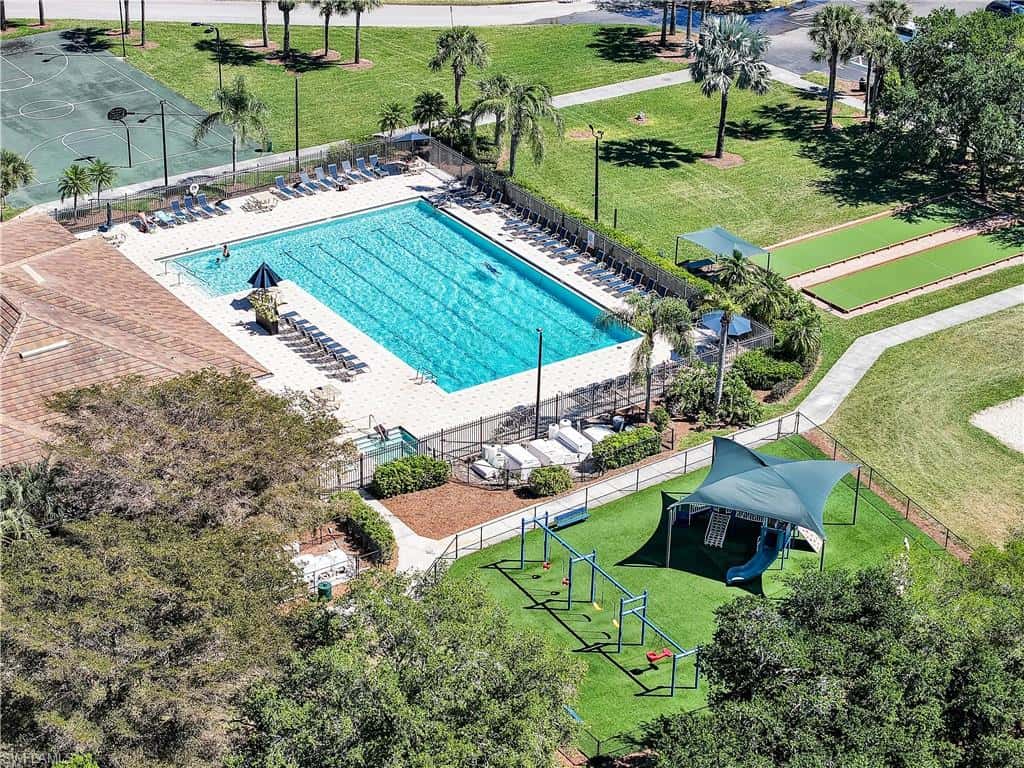 21229 Waymouth Run, Estero, photo 5
