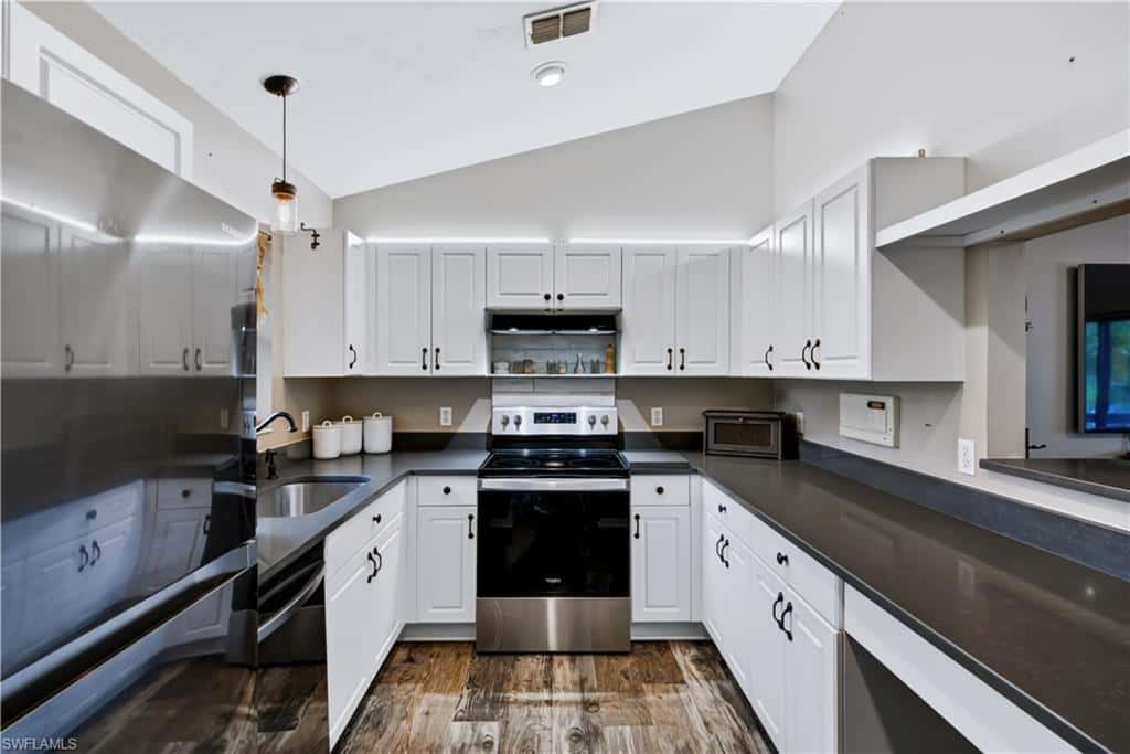5710 Autumn Oaks Ln, Naples, photo 14