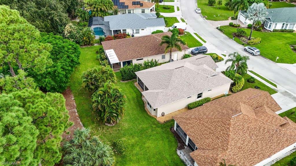 689 Crossfield Cir, Naples, photo 46