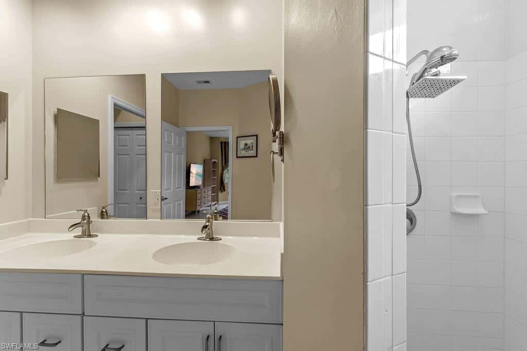 689 Crossfield Cir, Naples, photo 37