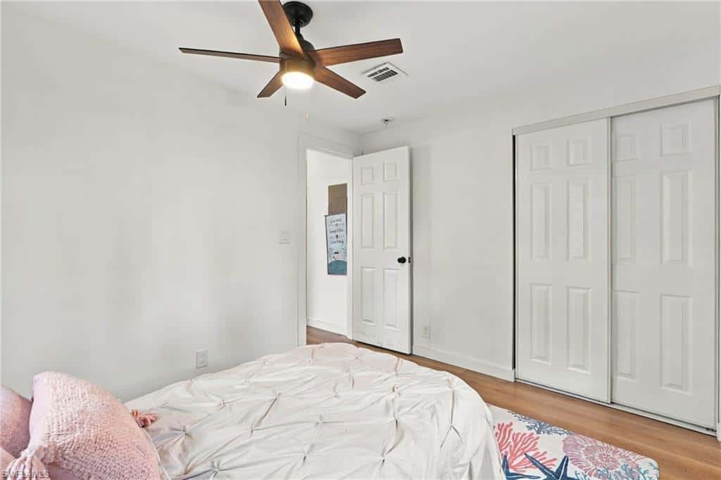 11821 Isle Of Palms Dr, Fort Myers Beach, photo 16