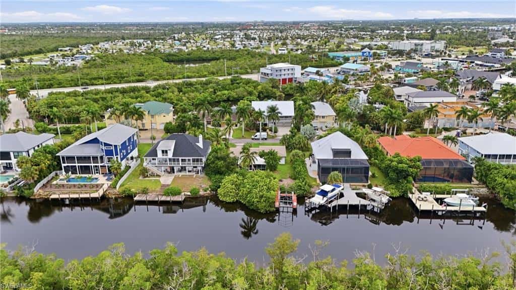 11821 Isle Of Palms Dr, Fort Myers Beach, photo 28