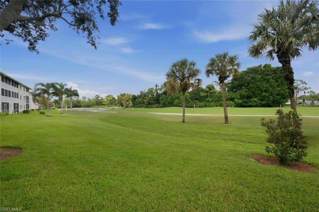 6985 Dennis Cir #204, Naples, photo 27