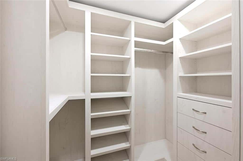 6985 Dennis Cir #204, Naples, photo 17