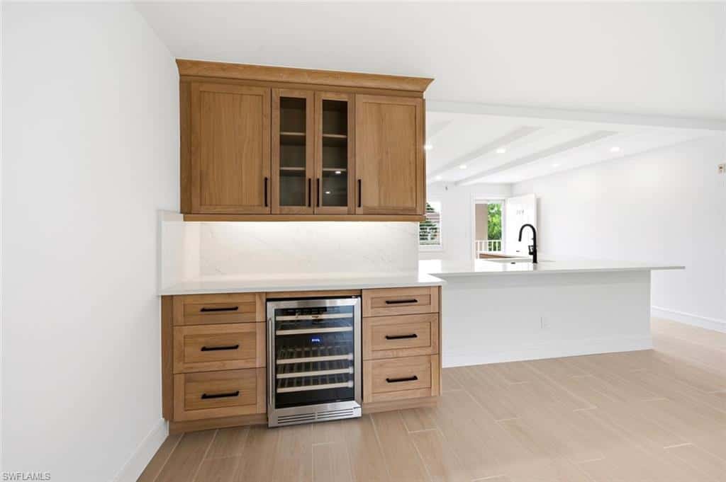 6985 Dennis Cir #204, Naples, photo 12
