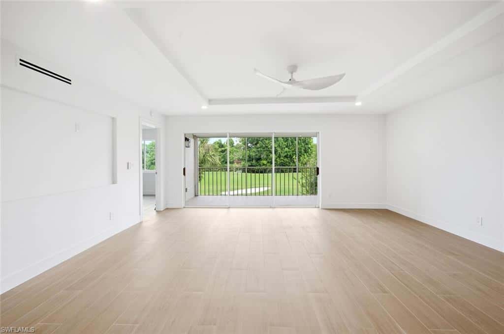 6985 Dennis Cir #204, Naples, photo 7