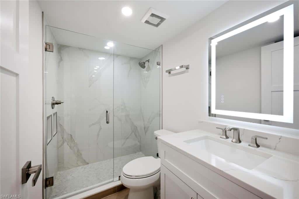6985 Dennis Cir #204, Naples, photo 20