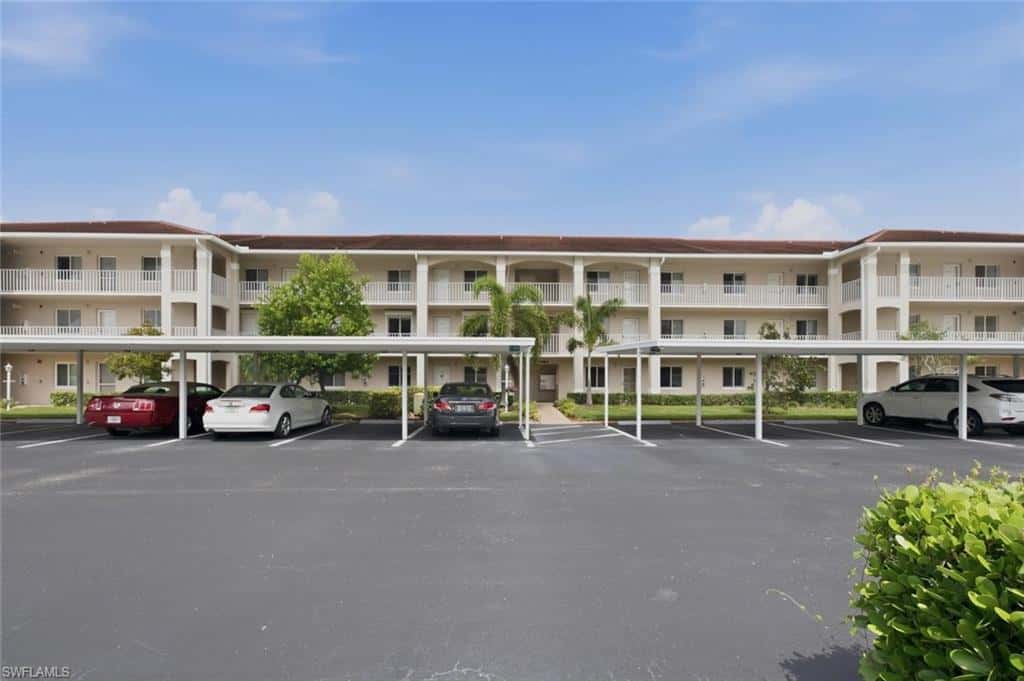 6985 Dennis Cir #204, Naples, photo 24