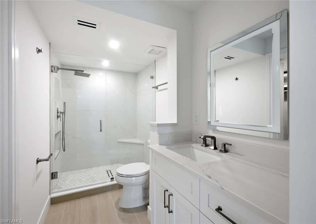 6985 Dennis Cir #204, Naples, photo 15