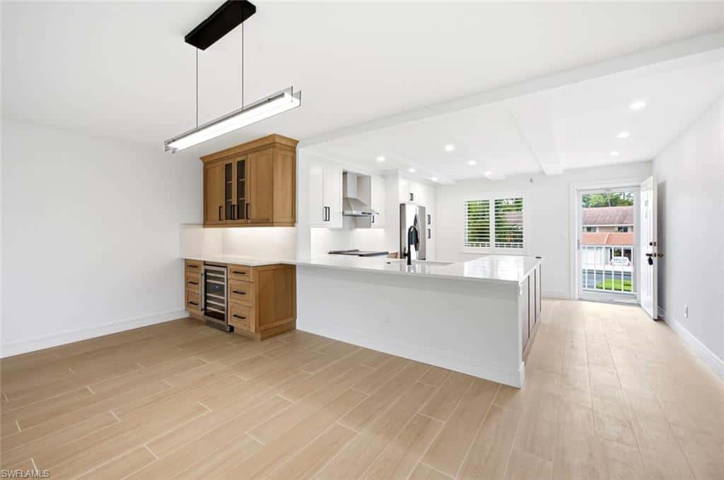 6985 Dennis Cir #204, Naples, photo 11