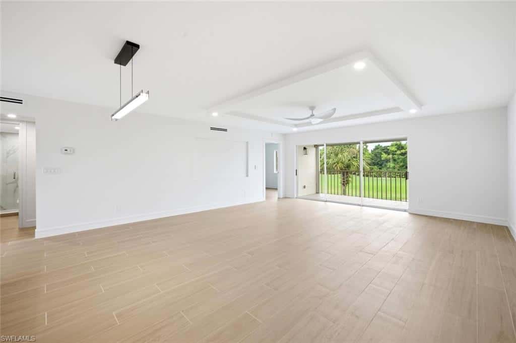 6985 Dennis Cir #204, Naples, photo 8