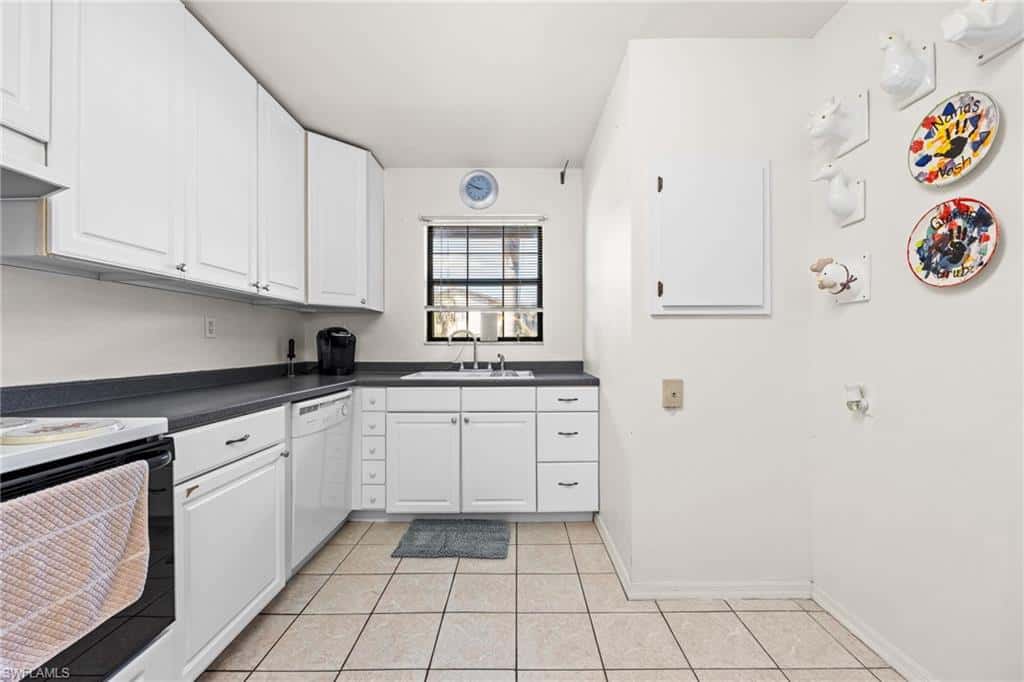 5258 Treetops Dr #j103, Naples, photo 6