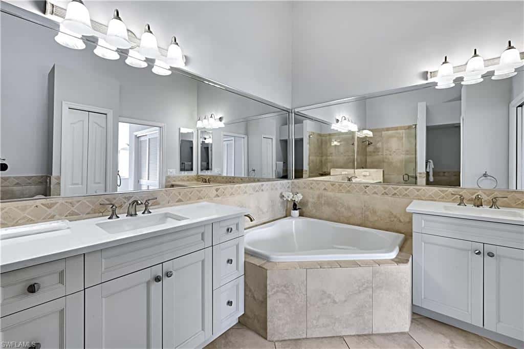 3560 Windjammer Cir #1104, Naples, photo 18