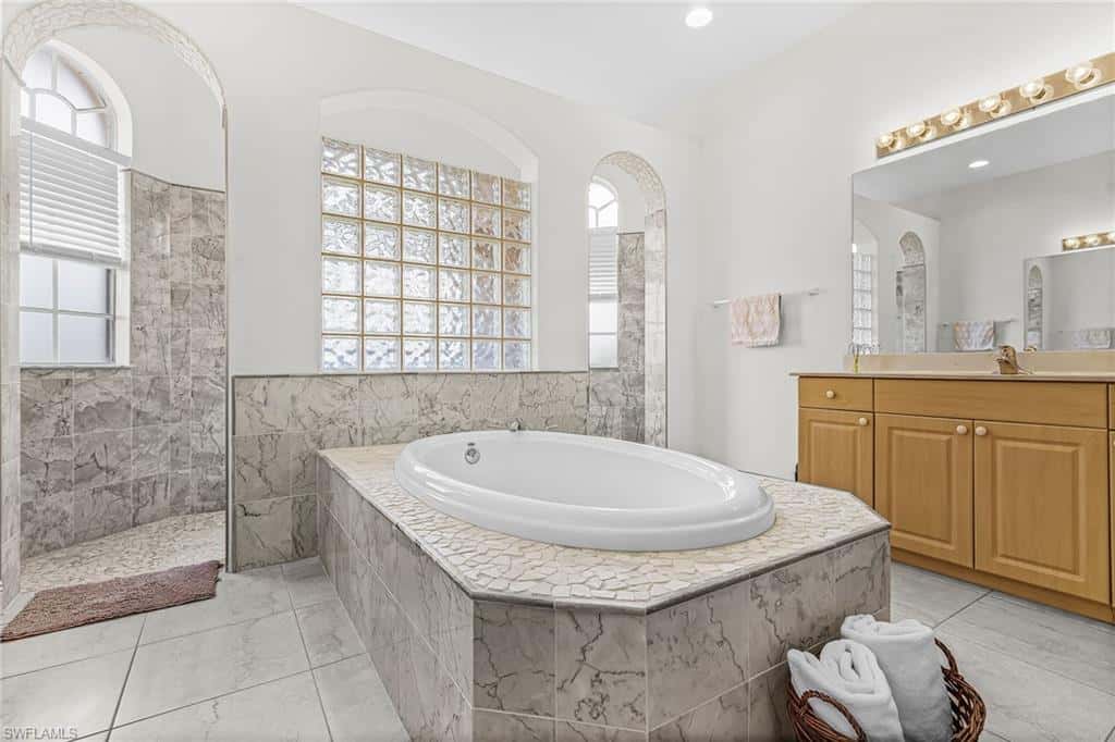 4119 24th Ter, Cape Coral, photo 18