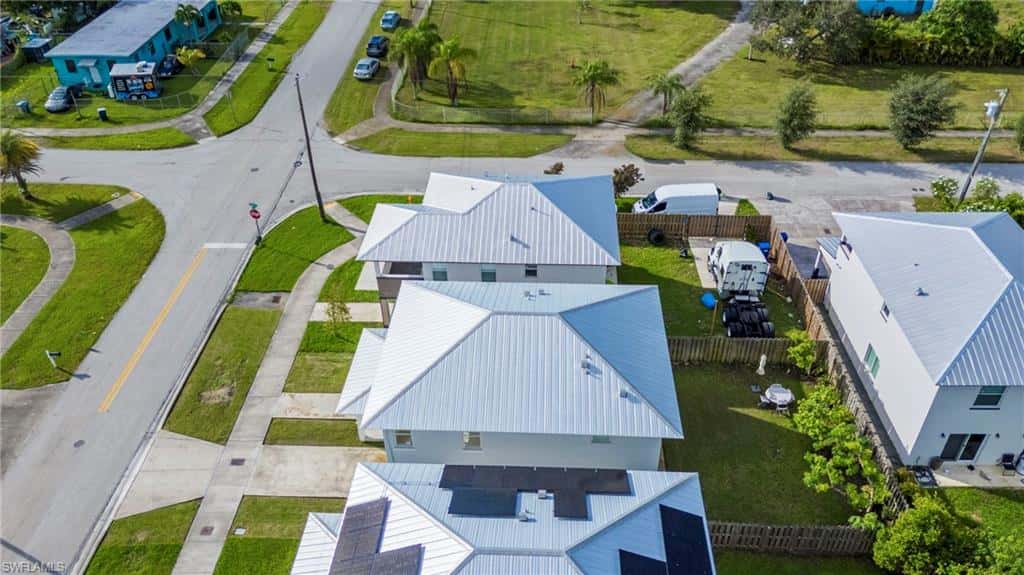17970 105 Ave, Miami, photo 52