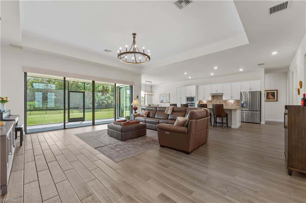 14211 Binghampton Dr, Fort Myers, photo 5