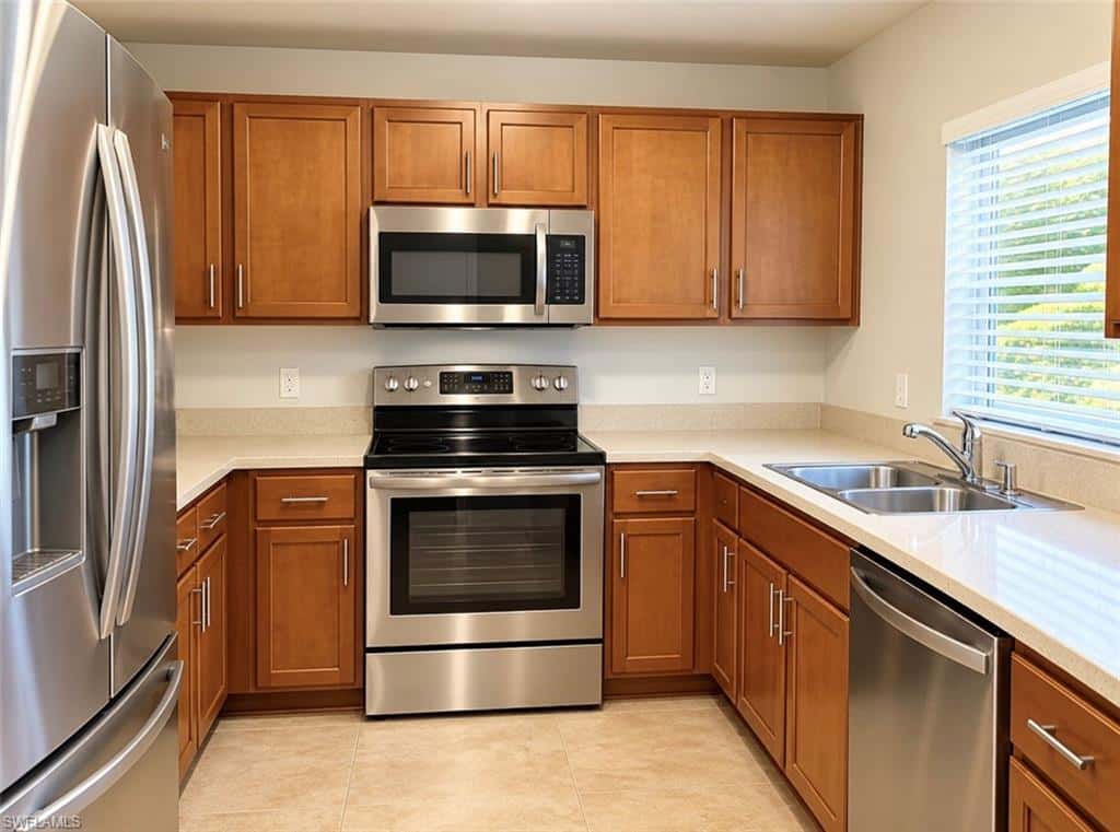 9101 Gervais Cir #1704, Naples, photo 4